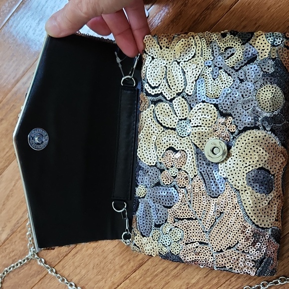 Gunne Sax Floral Sequin Clutch - Gold and silver - Picture 5 of 13